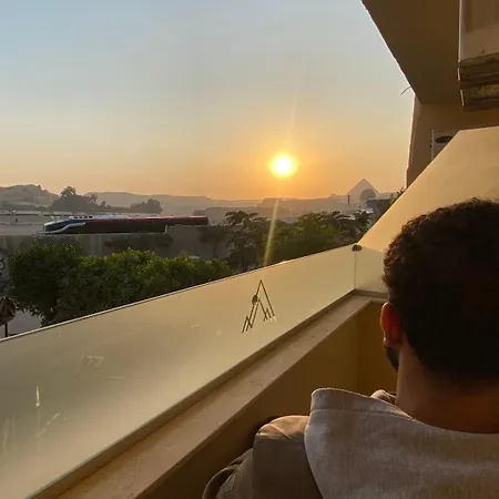 Seven Pyramids Panoramic View Inn Kafret el-Gabal Exterior photo