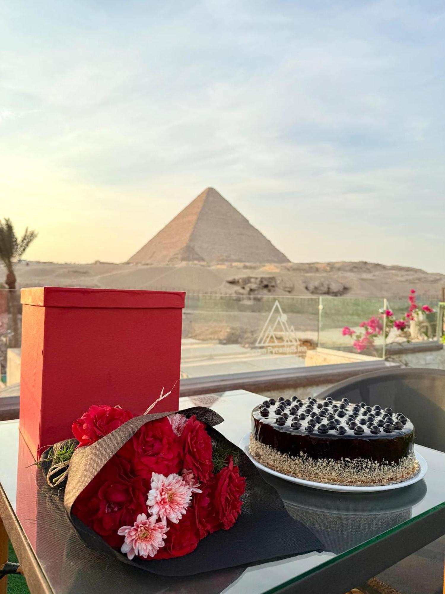 Couette-café Seven Pyramids Panoramic View Kafret el-Gabal